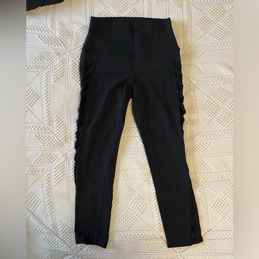 ALO yoga black leggings XS